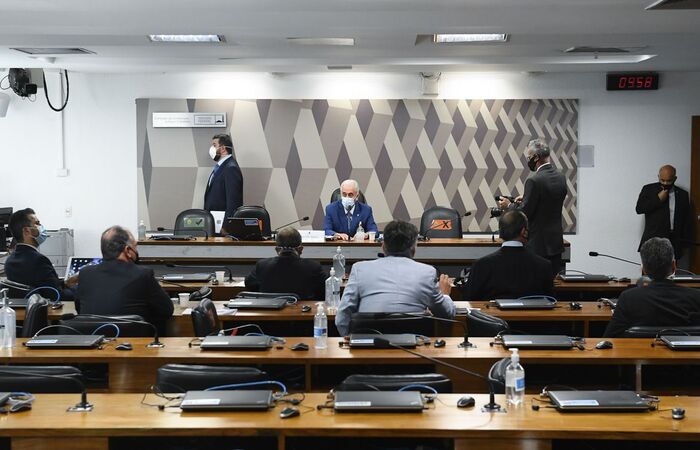 Eles apresentaram mandado de segurança ao Supremo Tribunal Federal
(Jefferson Rudy/Agência Brasil) Eles apresentaram mandado de segurança ao Supremo Tribunal Federal
(Jefferson Rudy/Agência Brasil)