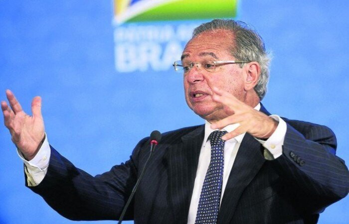 Programa está sendo elaborado pelo Ministério da Economia para apoiar os informais que hoje recebem o auxílio emergencial
(crédito: Marcelo Camargo/Agência Brasil ) Programa está sendo elaborado pelo Ministério da Economia para apoiar os informais que hoje recebem o auxílio emergencial
(crédito: Marcelo Camargo/Agência Brasil )