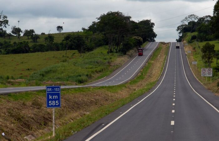 A concessão terá duração de 35 anos, prorrogáveis por mais cinco
(Divulgação DNIT) A concessão terá duração de 35 anos, prorrogáveis por mais cinco
(Divulgação DNIT)