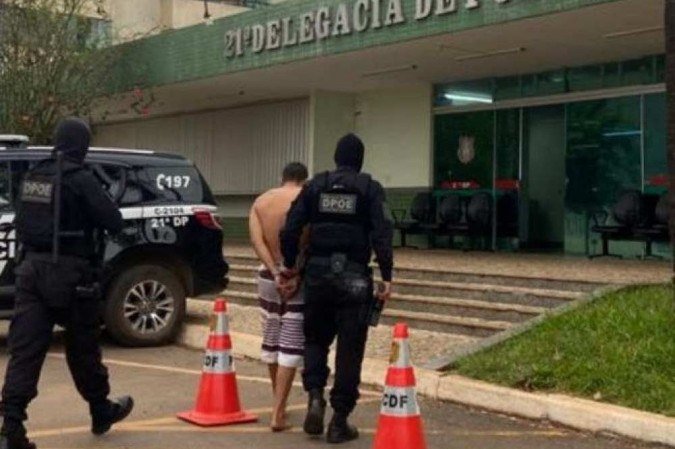 (Membro do PCC estava escondido em um apartamento no Recanto das Emas. Foto: Seape/Divulgação) (Membro do PCC estava escondido em um apartamento no Recanto das Emas. Foto: Seape/Divulgação)