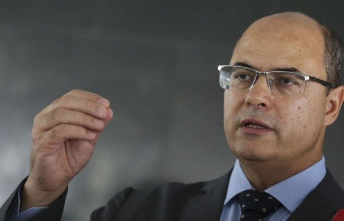 Julgamento do Tribunal Especial Misto, composto por desembargadores do Rio de Janeiro e deputados estaduais fluminenses, decide que Witzel cometeu crime de responsabilidade no combate à pandemia da Covid-19
(crédito: Antonio Cruz/Agência Brasil
) Julgamento do Tribunal Especial Misto, composto por desembargadores do Rio de Janeiro e deputados estaduais fluminenses, decide que Witzel cometeu crime de responsabilidade no combate à pandemia da Covid-19
(crédito: Antonio Cruz/Agência Brasil
)