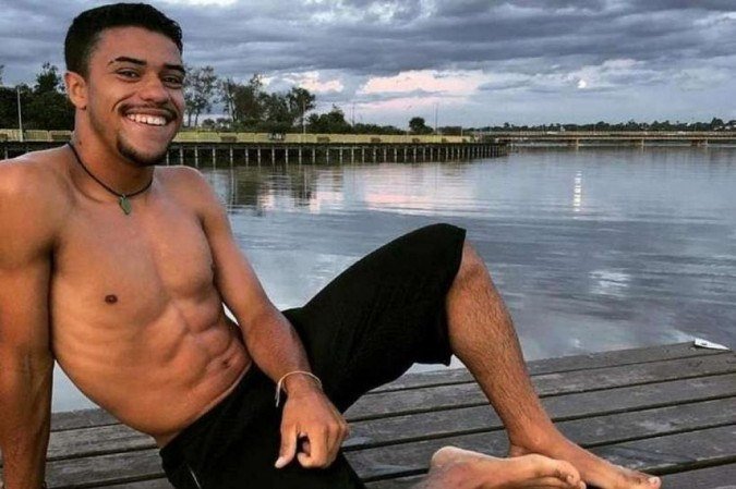 (Matheus Magalhães levou duas facadas durante arrastão no bloco Quem chupou vai chupar mais. Foto: Reprodução) (Matheus Magalhães levou duas facadas durante arrastão no bloco Quem chupou vai chupar mais. Foto: Reprodução)