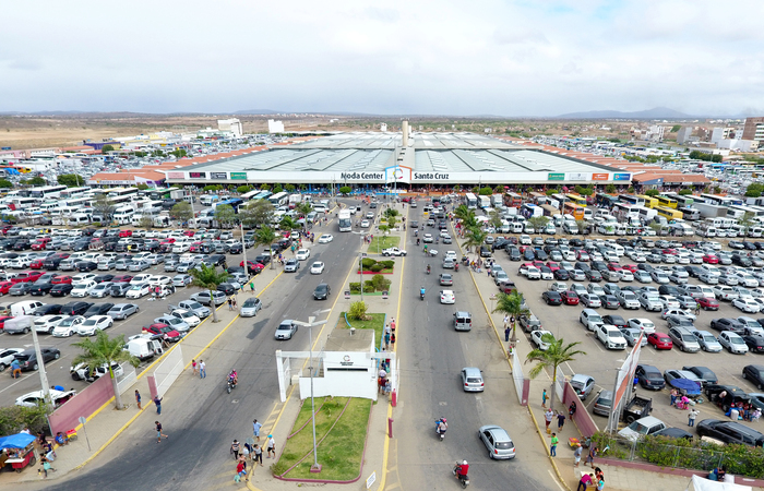 O Moda Center Santa Cruz e o Calçadão Miguel Arraes de Alencar, localizados no município de Santa Cruz do Capibaribe, funcionarão em horário especial (Divulgação/Moda Center Santa Cruz) O Moda Center Santa Cruz e o Calçadão Miguel Arraes de Alencar, localizados no município de Santa Cruz do Capibaribe, funcionarão em horário especial (Divulgação/Moda Center Santa Cruz)