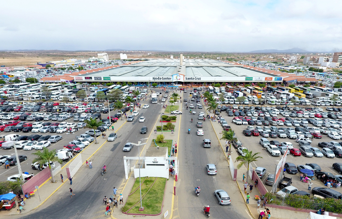 O Moda Center Santa Cruz e o Calado Miguel Arraes de Alencar, localizados no municpio de Santa Cruz do Capibaribe, funcionaro em horrio especial (Divulgao/Moda Center Santa Cruz)