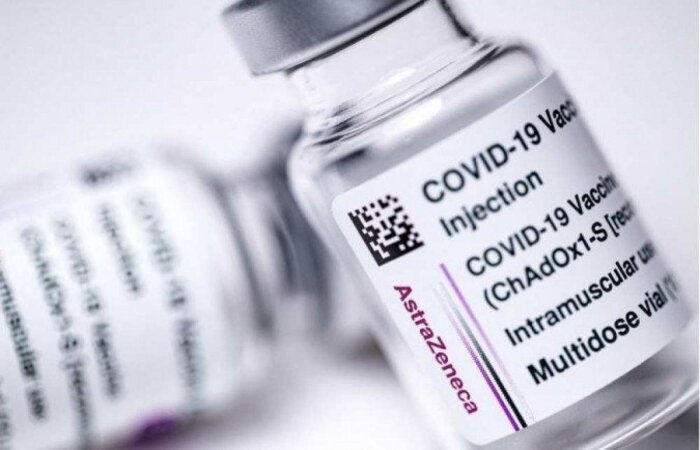 Novo lote de vacinas AstraZeneca/Oxford ser distribudo em todo pas
 (crdito: AFP/JOEL SAGET
)