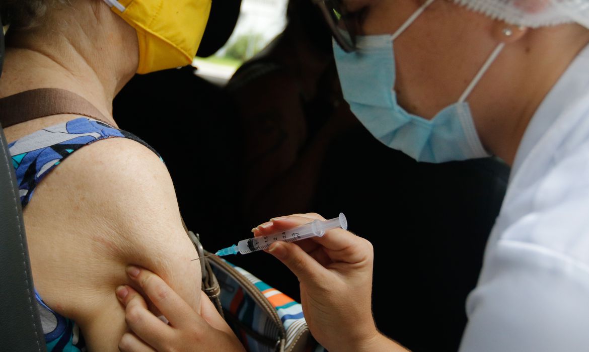  (Iniciativa tem por objetivo de vacinar 79,4 milhes de pessoas. Foto: Tnia Rego/Agncia Brasil)