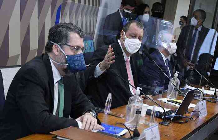 Presidente da CPI interrompeu o ex-ministro das Relaes Exteriores para cobrar a verdade
 (foto: Agncia Senado
)