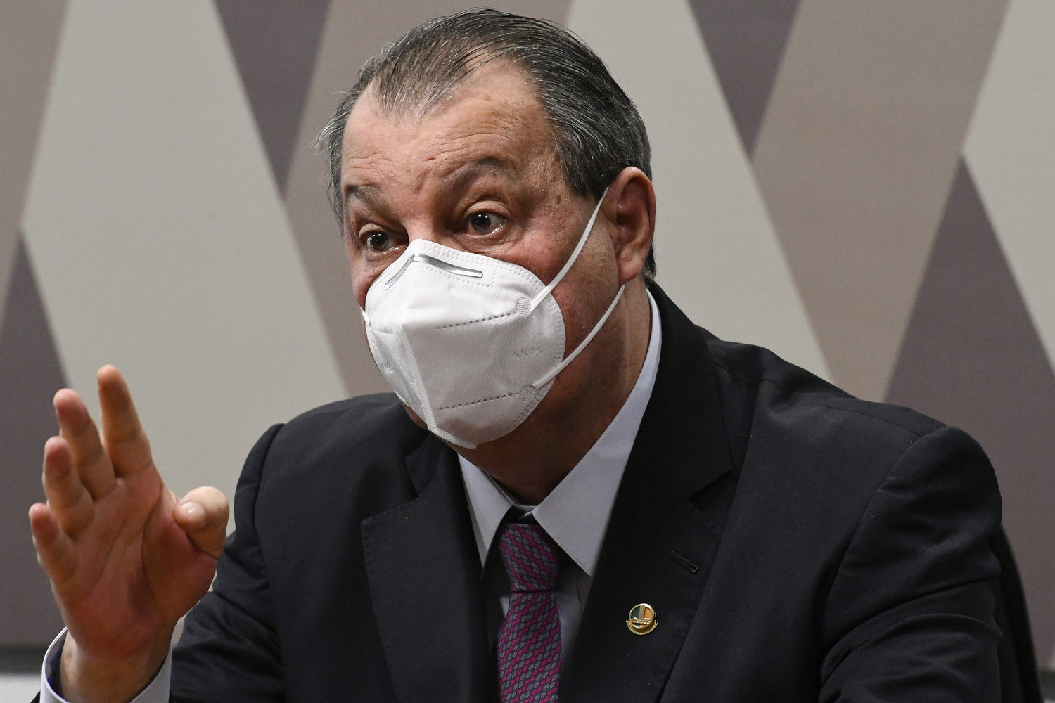 Omar Aziz (PSD-AM) afirmou, via rede social, que requerimento convocará, pelo menos, 12 prefeitos, ex-prefeitos e 9 governadores (Edilson Rodrigues / Agência Senado)