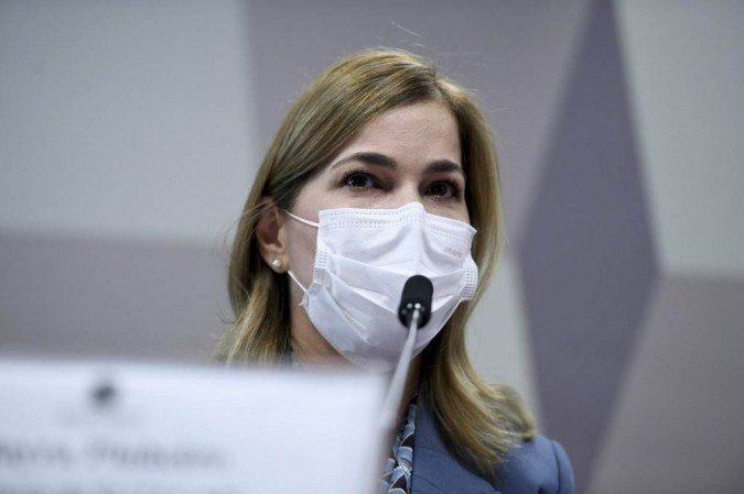 Conhecida como "Capitã Cloroquina", secretária da pasta voltou a defender a adoção de medicamentos sem eficácia em pacientes infectados pela Covid-19
(crédito: Edilson Rodrigues/Agência Senado
) Conhecida como "Capitã Cloroquina", secretária da pasta voltou a defender a adoção de medicamentos sem eficácia em pacientes infectados pela Covid-19
(crédito: Edilson Rodrigues/Agência Senado
)
