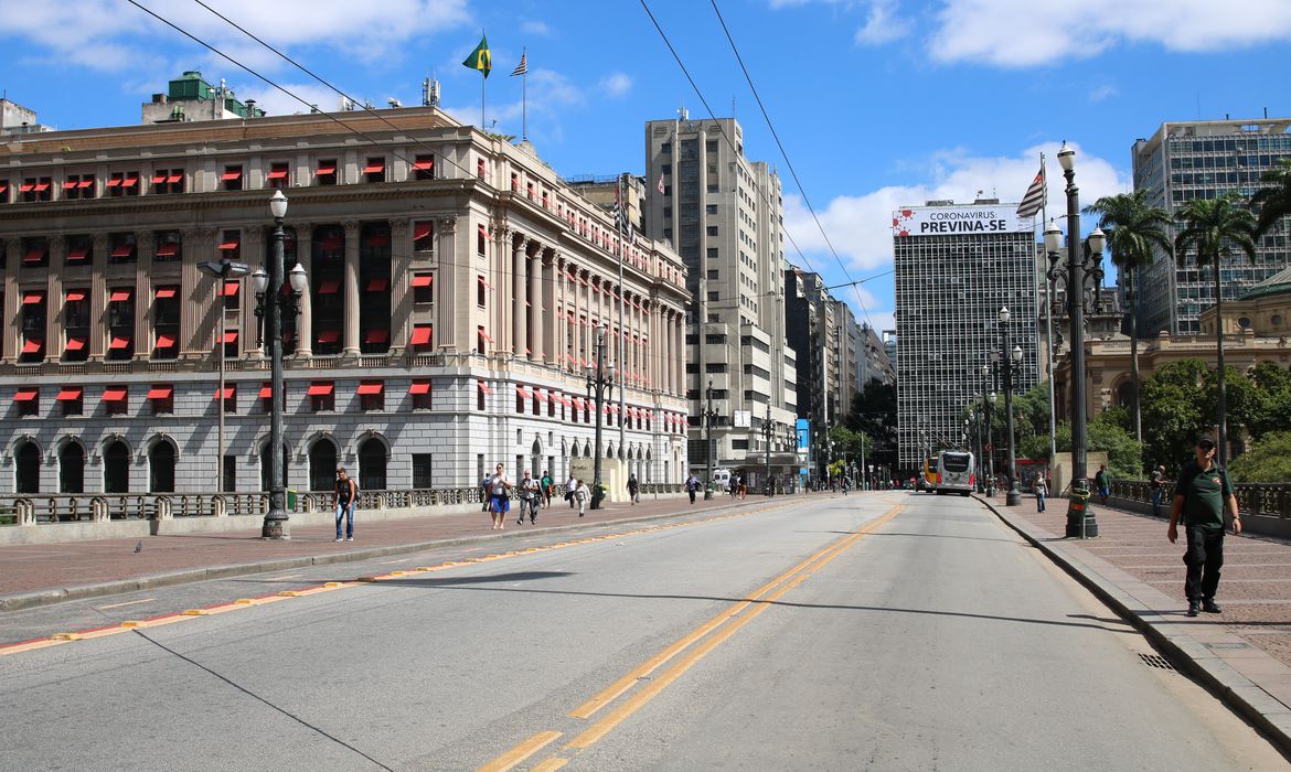 (Na fase de transição, comércio e serviços podem funcionar de 6h às 21h. Foto: Rovena Rosa/Agência Brasil) (Na fase de transição, comércio e serviços podem funcionar de 6h às 21h. Foto: Rovena Rosa/Agência Brasil)