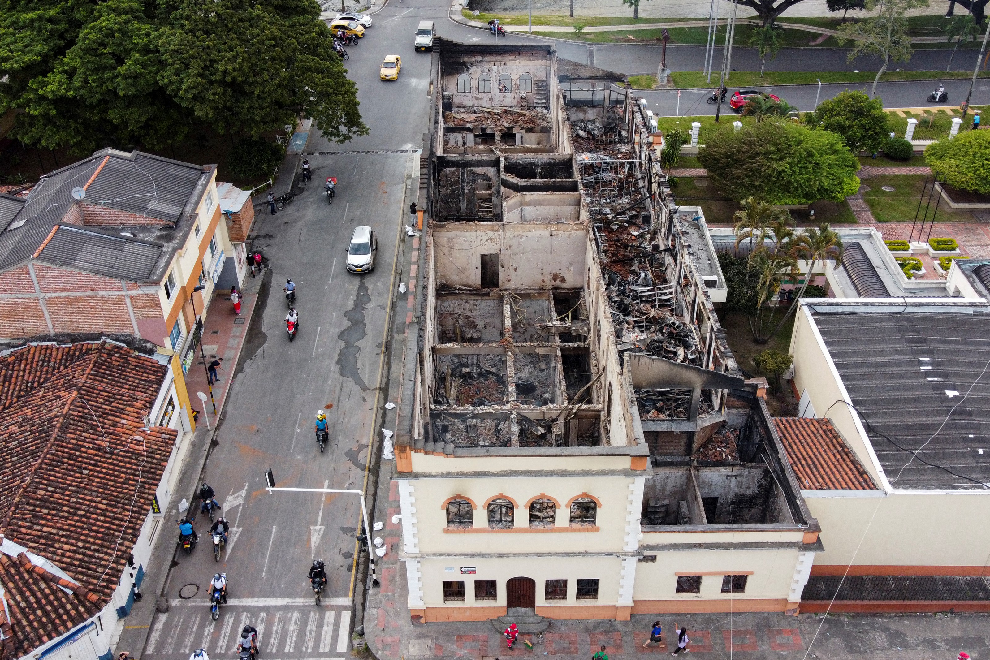 (A ONG Human Rights Watch afirma ter recebido 61 "denúncias confiáveis" sobre mortes "ocorridas desde o início dos protestos". Foto: Luis ROBAYO / AFP) (A ONG Human Rights Watch afirma ter recebido 61 "denúncias confiáveis" sobre mortes "ocorridas desde o início dos protestos". Foto: Luis ROBAYO / AFP)