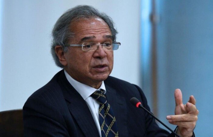 Ministro da Economia disse nesta sexta-feira (27), em evento, que a reindustrialização é um dos objetivos do governo, mas destaca que a abertura comercial do Brasil será gradual, com aprovação de medidas de competitividade
(crédito: Edu Andrade/Ascom/ME
) Ministro da Economia disse nesta sexta-feira (27), em evento, que a reindustrialização é um dos objetivos do governo, mas destaca que a abertura comercial do Brasil será gradual, com aprovação de medidas de competitividade
(crédito: Edu Andrade/Ascom/ME
)