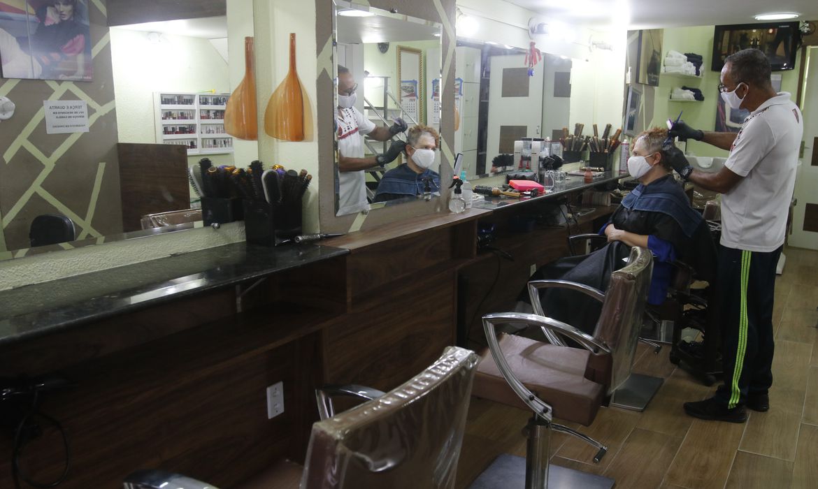 (Houve alta da confiança em empresários de 12 segmentos de serviços. Foto: Fernando Frazão/Agência Brasil) (Houve alta da confiança em empresários de 12 segmentos de serviços. Foto: Fernando Frazão/Agência Brasil)
