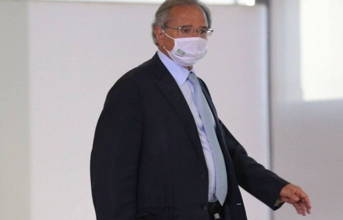 Pasta da Educação foi a mais atingida pelo bloqueio de R$ 9,2 bilhões no Orçamento de 2021, com congelamento de R$ 2,5 bilhões. Guedes frisou que e a Economia não foi responsável por decidir quais áreas seriam afetadas
(crédito: Fabio Rodrigues Pozzebom/Agência Brasil
) Pasta da Educação foi a mais atingida pelo bloqueio de R$ 9,2 bilhões no Orçamento de 2021, com congelamento de R$ 2,5 bilhões. Guedes frisou que e a Economia não foi responsável por decidir quais áreas seriam afetadas
(crédito: Fabio Rodrigues Pozzebom/Agência Brasil
)