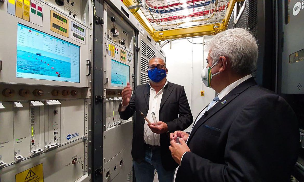(A cerimônia foi realizada hoje na cidade de Sines, em Portugal. Foto: Ministério da Ciência, Tecnologia e Inovações (MCTI)/Divulgação) (A cerimônia foi realizada hoje na cidade de Sines, em Portugal. Foto: Ministério da Ciência, Tecnologia e Inovações (MCTI)/Divulgação)