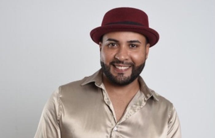 Junto com o irmão, o cantor descobriu a possibilidade de outros gêneros musicais (Foto: Divulgação) Junto com o irmão, o cantor descobriu a possibilidade de outros gêneros musicais (Foto: Divulgação)