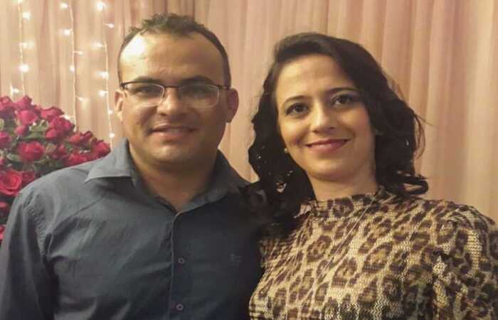 Alexandra Silva e Márcio Brainer largaram seus empregos e construíram todo seu patrimônio com vendas diretas (Reprodução/Arquivo Pessoal) Alexandra Silva e Márcio Brainer largaram seus empregos e construíram todo seu patrimônio com vendas diretas (Reprodução/Arquivo Pessoal)