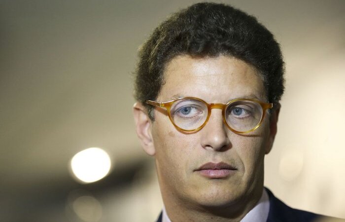 Pressionado por investigação, Ricardo Salles deixa Ministério do Meio Ambiente - Vimarsana News