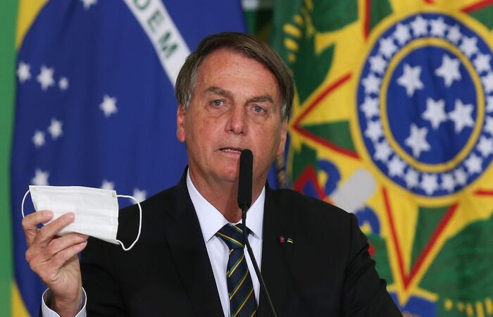 Pela 2ª vez, Governo de SP multa Bolsonaro e mais 15 por não usarem máscaras - Vimarsana News