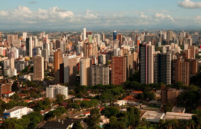 Esquema vacinal teve funcionamento normal em mais de 2 mil cidades
(Crédito: Renato Soares/MTUR) Esquema vacinal teve funcionamento normal em mais de 2 mil cidades
(Crédito: Renato Soares/MTUR)