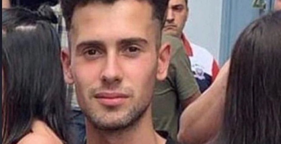 (Samuel Muñiz, jovem gay brasileiro espancado e morto na Espanha. Foto: Reprodução/Facebook) (Samuel Muñiz, jovem gay brasileiro espancado e morto na Espanha. Foto: Reprodução/Facebook)