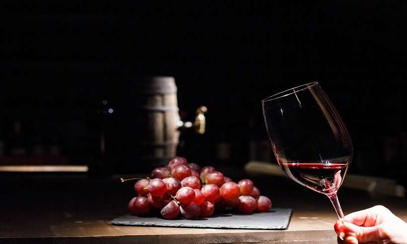  (Pesquisa mostra aumento no consumo de vinho durante a pandemia e preferncias dos brasileiros com relao  bebida. Foto: Divulgao/CupomValido)