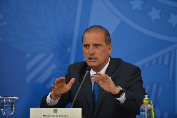 (Senador Omar Aziz quer comparar versão apresentada pelo ministro sobre Covaxin com a do deputado Luis Miranda. Foto: Marcello Casal Jr/Agência Brasil) (Senador Omar Aziz quer comparar versão apresentada pelo ministro sobre Covaxin com a do deputado Luis Miranda. Foto: Marcello Casal Jr/Agência Brasil)