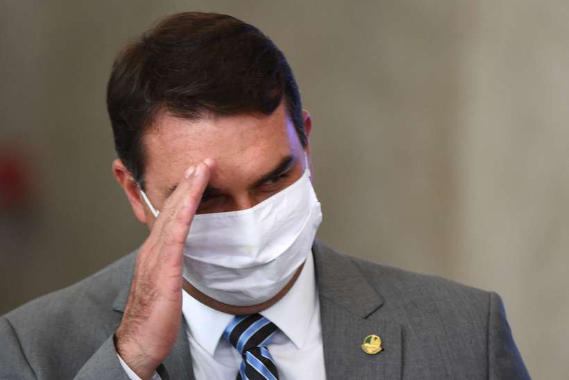 Senador Flávio Bolsonaro estaria tentando influenciar a eleição para a presidência da OAB (Foto: AFP) Senador Flávio Bolsonaro estaria tentando influenciar a eleição para a presidência da OAB (Foto: AFP)