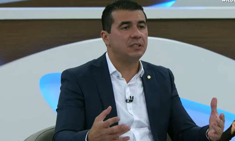 (Luis Miranda aproveitou para pedir que servidores do Ministério da Saúde procurem parlamentares e autoridades. Foto: Reprodução/Youtube) (Luis Miranda aproveitou para pedir que servidores do Ministério da Saúde procurem parlamentares e autoridades. Foto: Reprodução/Youtube)