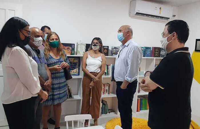 No encontro, o presidente da Fundaj, Antônio Campos, falou sobre as demandas educacionais do arquipélago (Foto: Divulgação) No encontro, o presidente da Fundaj, Antônio Campos, falou sobre as demandas educacionais do arquipélago (Foto: Divulgação)