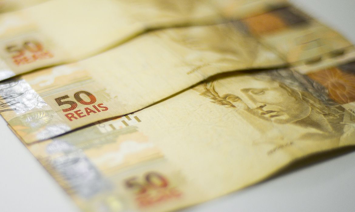 (Foram contratados R$ 10 bilhões dos R$ 25 bilhões disponíveis. Foto: Marcello Casal Jr/Agência Brasil
) (Foram contratados R$ 10 bilhões dos R$ 25 bilhões disponíveis. Foto: Marcello Casal Jr/Agência Brasil
)