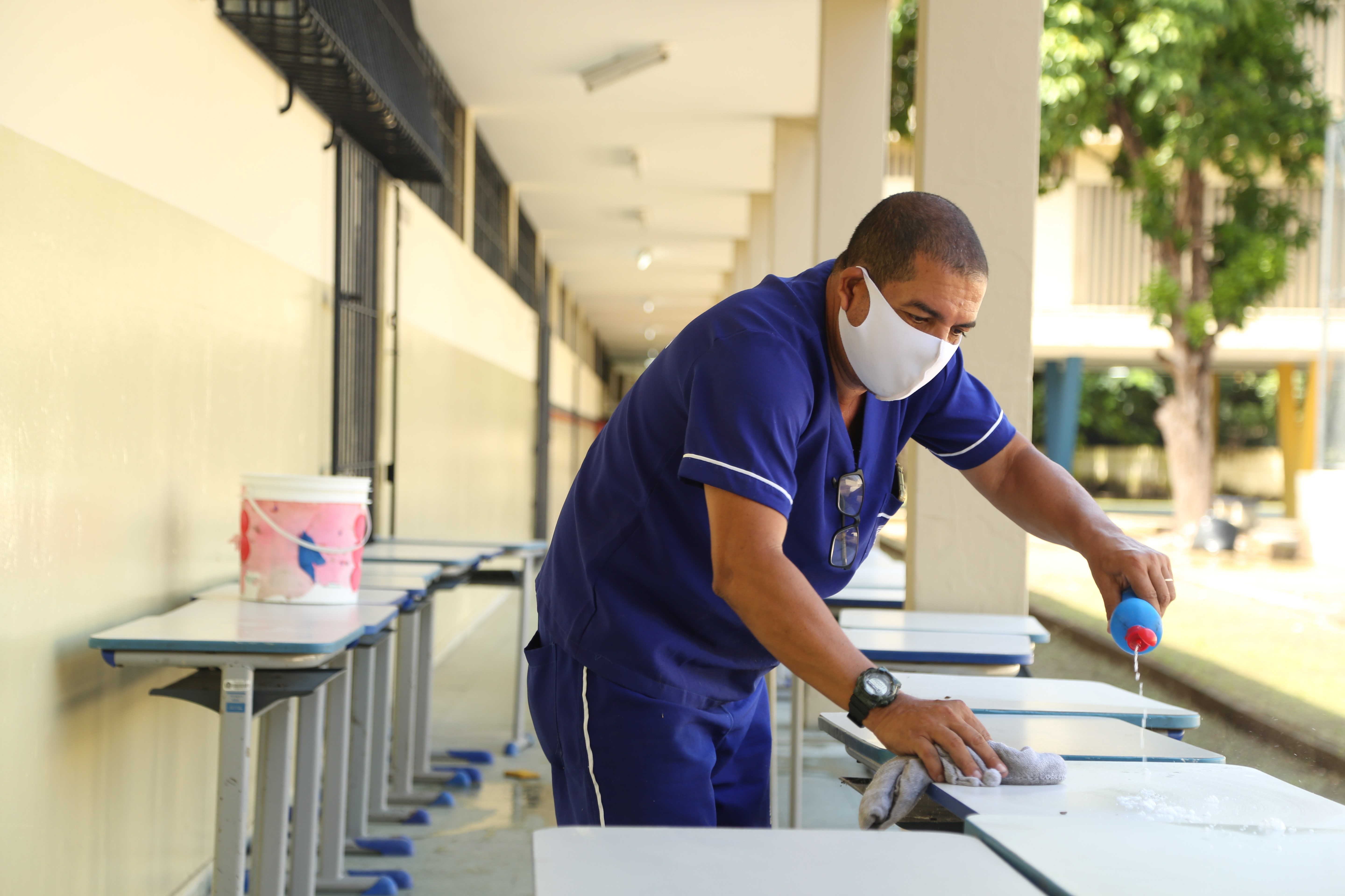 Estudantes de todas as etapas e modalidades de ensino retornam presencialmente e remotamente
(Hesíodo Góes/SEE) Estudantes de todas as etapas e modalidades de ensino retornam presencialmente e remotamente
(Hesíodo Góes/SEE)