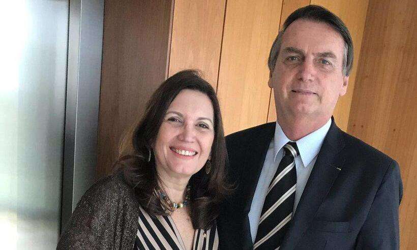  (Deputada Bia Kicis (PSL-DF) e presidente Jair Bolsonaro (sem partido). Foto: Reprodução/Twitter)