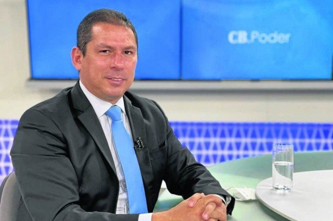 (Depois de o presidente anunciar que aprovará um fundo de R$ 4 bilhões, deputado Marcelo Ramos (PL-AM) afirma que tudo faz parte de um "acordão" para dobrar o valor original, de R$ 1,7 bilhão. Foto: Vivien Doherty Luduvice/TV Brasília ) (Depois de o presidente anunciar que aprovará um fundo de R$ 4 bilhões, deputado Marcelo Ramos (PL-AM) afirma que tudo faz parte de um "acordão" para dobrar o valor original, de R$ 1,7 bilhão. Foto: Vivien Doherty Luduvice/TV Brasília )