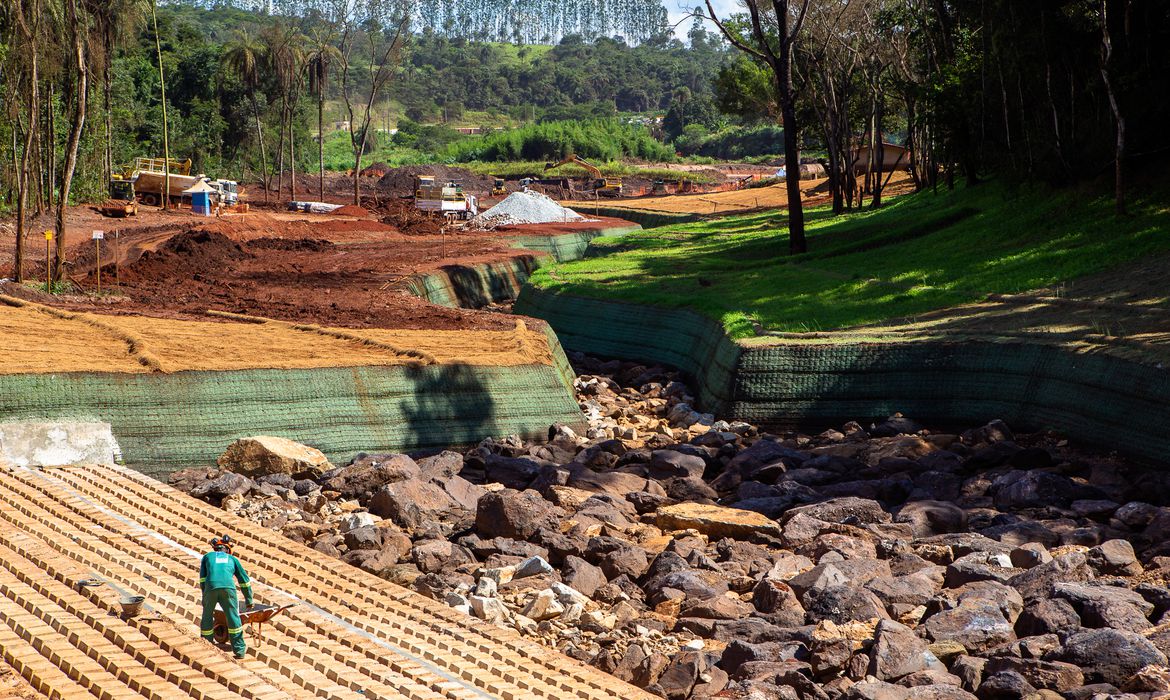Zema sanciona lei que define uso de R$ 11 bi do acordo de Brumadinho - Vimarsana News