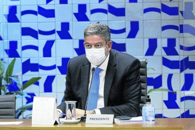  (Presidente da Câmara afirmou é que inexistem negociações para que novo programa de transferência de renda do governo tenha pagamentos de R$ 400 e disse que "tudo será feito dentro do teto". Foto: Luis Macedo/Câmara dos Deputados)