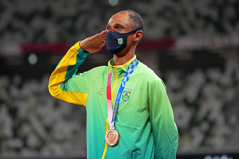 A cena foi vista inicialmente com Alison dos Santos, medalha de bronze nos 400m com barreiras nos Jogos de Tóquio (Foto: COB ) A cena foi vista inicialmente com Alison dos Santos, medalha de bronze nos 400m com barreiras nos Jogos de Tóquio (Foto: COB )