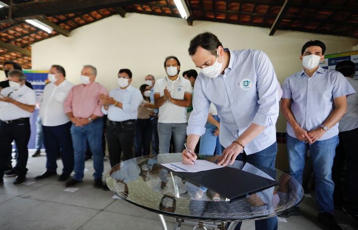 Paulo Câmara libera recursos para obras de infraestrutura em Ouricuri - Vimarsana News