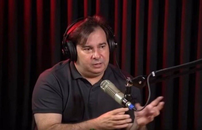 (crédito: DerreteCast/YouTube/Reprodução) (crédito: DerreteCast/YouTube/Reprodução)