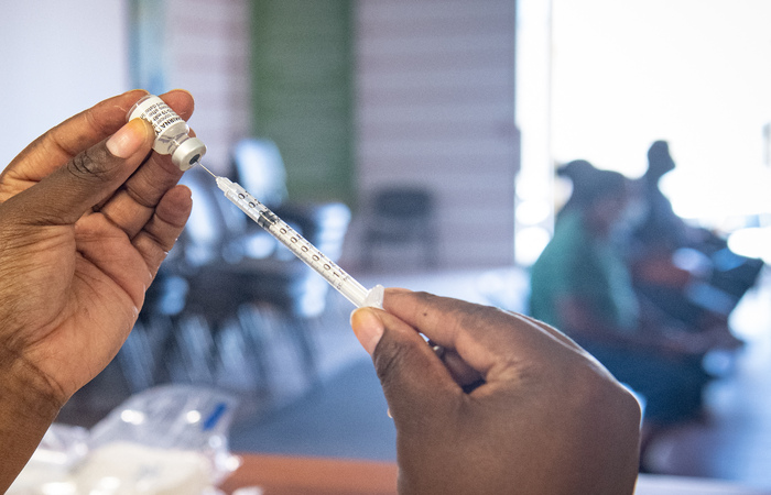 Empresa enviou ao país 55,2 milhões de doses desde início da pandemia (ALAIN JOCARD / AFP) Empresa enviou ao país 55,2 milhões de doses desde início da pandemia (ALAIN JOCARD / AFP)