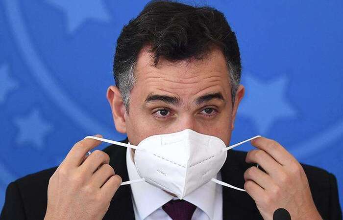O senador Rodrigo Pacheco justificou sua posição ao ressaltar que as medidas provisórias são "instrumento de uso excepcional", o que não se encaixa na situação (Foto: Evaristo Sá/AFP - 14/04/2021) O senador Rodrigo Pacheco justificou sua posição ao ressaltar que as medidas provisórias são "instrumento de uso excepcional", o que não se encaixa na situação (Foto: Evaristo Sá/AFP - 14/04/2021)