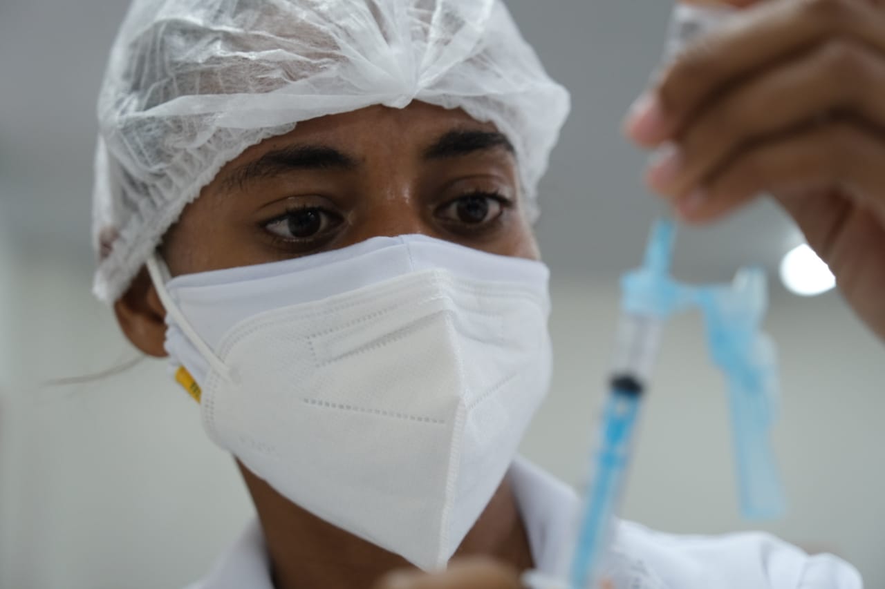 Chegaram ao município 11.874 doses para aplicação de primeira dose na zona urbana e rural. (Divulgação) Chegaram ao município 11.874 doses para aplicação de primeira dose na zona urbana e rural. (Divulgação)