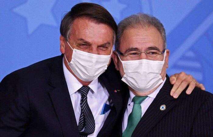 Bolsonaro repetiu o argumento do Ministério da Saúde e disse que a Organização Mundial da Saúde (OMS) não recomendava a imunização de adolescentes sem comorbidades (Foto: EVARISTO SÁ/AFP) Bolsonaro repetiu o argumento do Ministério da Saúde e disse que a Organização Mundial da Saúde (OMS) não recomendava a imunização de adolescentes sem comorbidades (Foto: EVARISTO SÁ/AFP)