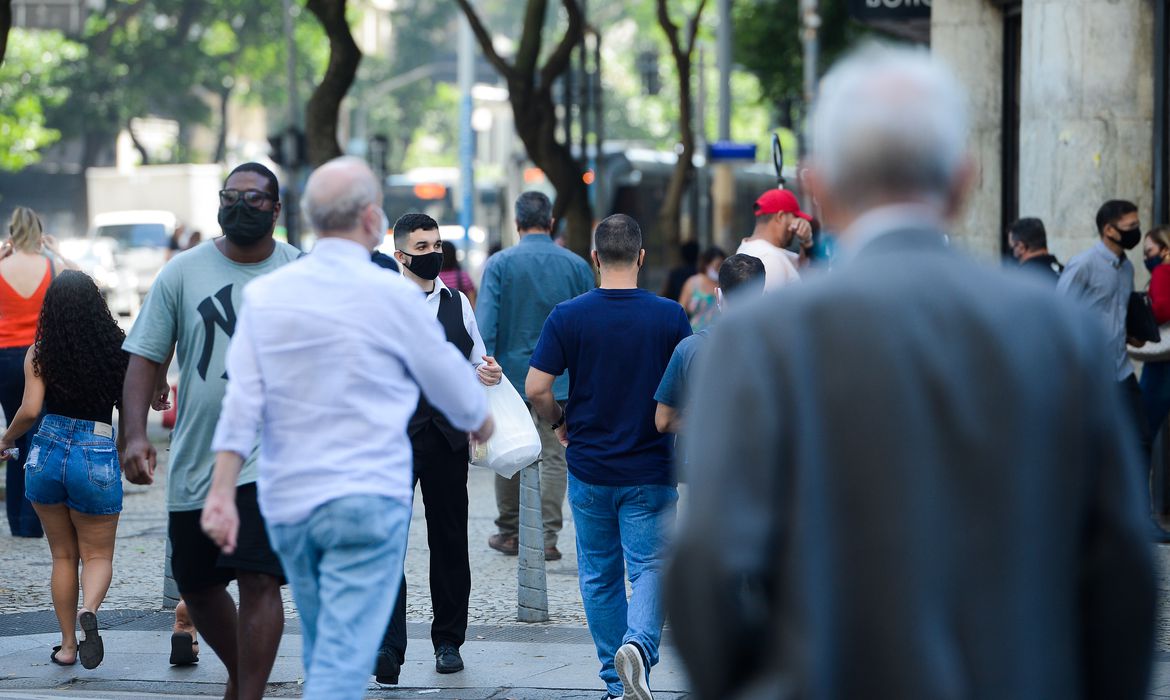  (Novo decreto com flexibilizao das restries comea a valer hoje. Foto: Tomaz Silva/Agncia Brasil)