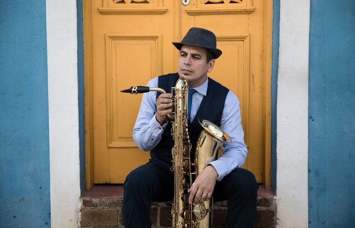 O Maestro Spok é um dos que irá se apresentar em show virtual e gratuito (Foto: Flora Negri/Divulgação) O Maestro Spok é um dos que irá se apresentar em show virtual e gratuito (Foto: Flora Negri/Divulgação)