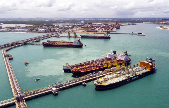 Ação possibilitará que o atracadouro pernambucano receba navios de maior extensão (Divulgação/Suape) Ação possibilitará que o atracadouro pernambucano receba navios de maior extensão (Divulgação/Suape)