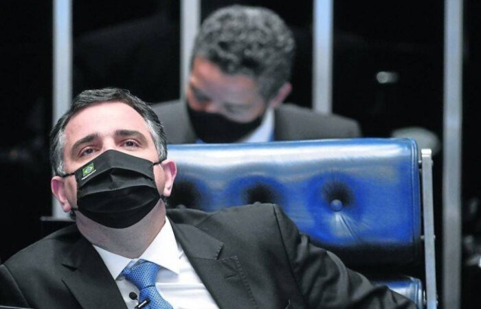 Pacheco voltou a dizer que "tem compromisso" com a votação da reforma do IR, mas explicou que não pode garantir que o texto será mantido da forma como foi enviado pela Câmara dos Deputados (Leopoldo Silva/Agencia Senado) Pacheco voltou a dizer que "tem compromisso" com a votação da reforma do IR, mas explicou que não pode garantir que o texto será mantido da forma como foi enviado pela Câmara dos Deputados (Leopoldo Silva/Agencia Senado)