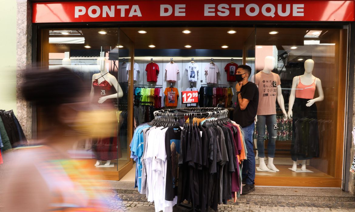 (Comércio foi o setor que mais criou vagas de emprego formal. Foto: Tânia Rêgo/Agência Brasil
) (Comércio foi o setor que mais criou vagas de emprego formal. Foto: Tânia Rêgo/Agência Brasil
)