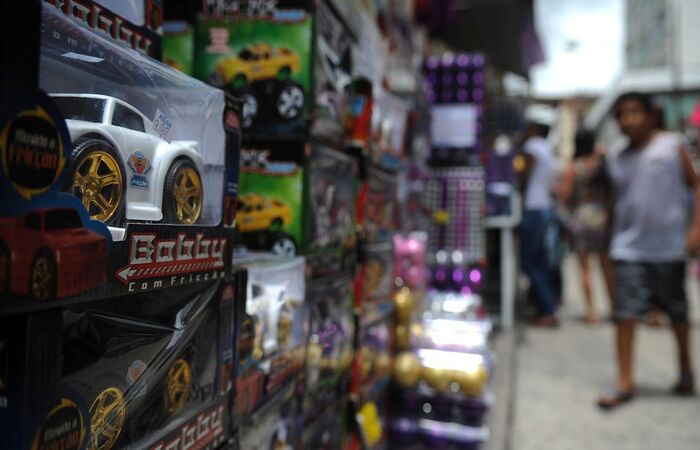 Pesquisa apontou que 72% dos brasileiros devem ir às compras no Dia das Crianças (Fernando Frazão/Agência Brasil) Pesquisa apontou que 72% dos brasileiros devem ir às compras no Dia das Crianças (Fernando Frazão/Agência Brasil)