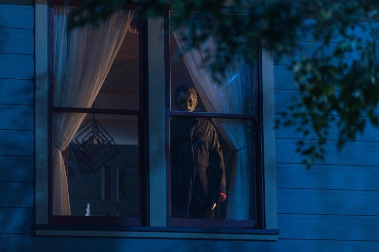MICHAEL MYERS ENTRA EM EMBATE COM O RASTRO DE TRAUMAS QUE DEIXOU (UNIVERSAL/DIVULGAÇÃO) MICHAEL MYERS ENTRA EM EMBATE COM O RASTRO DE TRAUMAS QUE DEIXOU (UNIVERSAL/DIVULGAÇÃO)